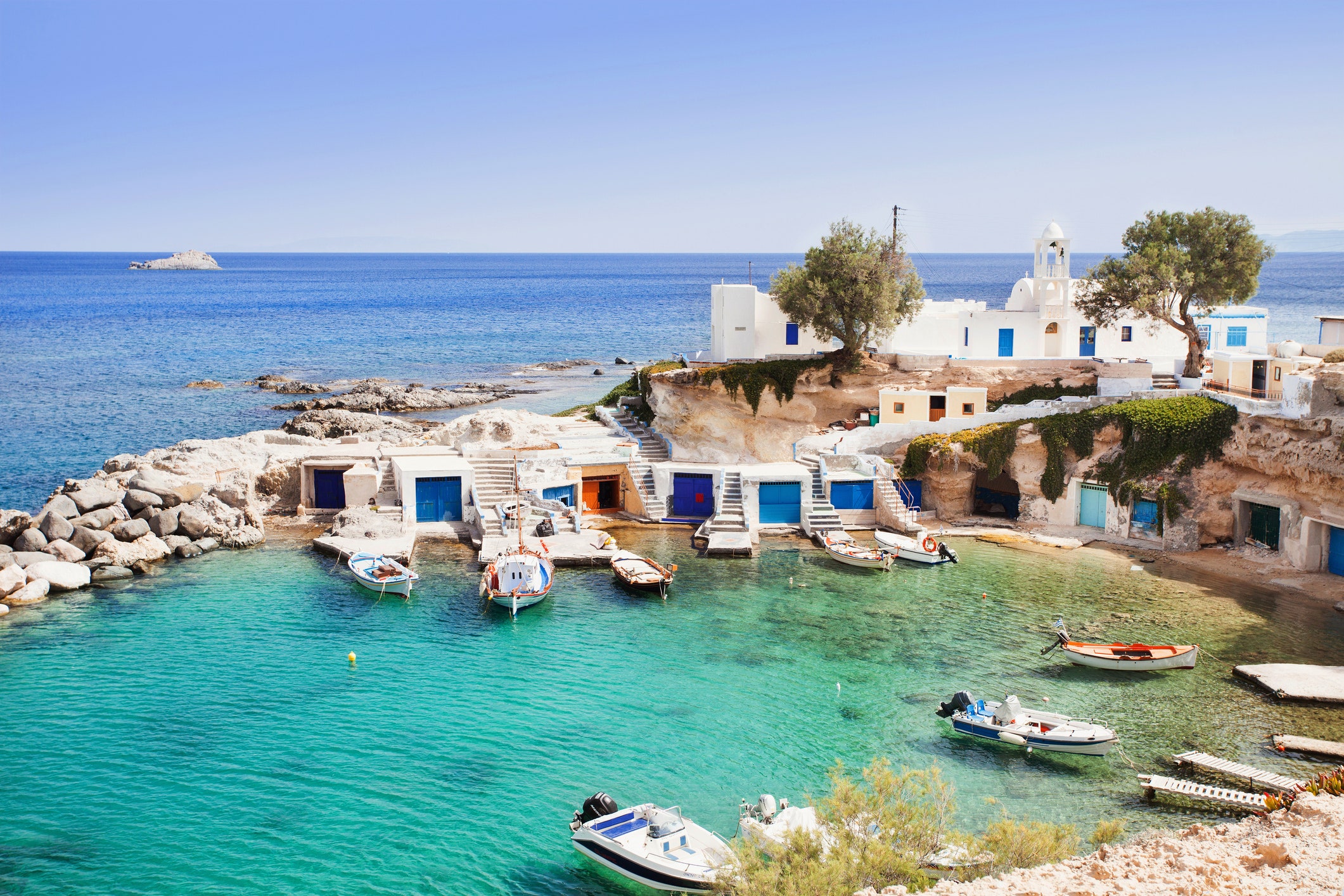 resortel_Destinations_Milos_Syrma-1